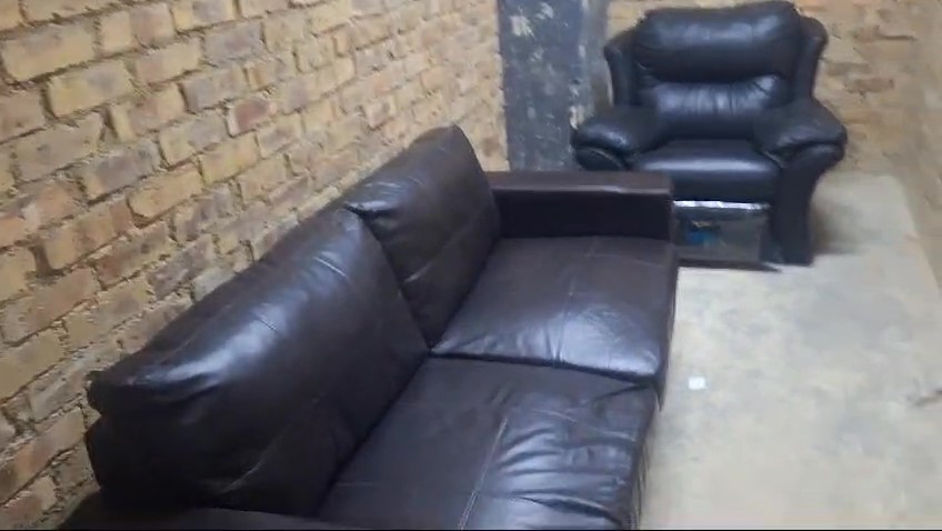 3 - Couch Unit