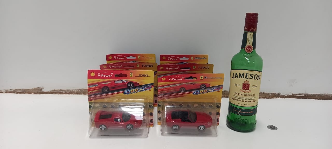 V -Power Ferrari model car collection x 6