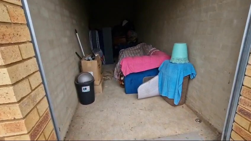 17 - Blue Couch Unit