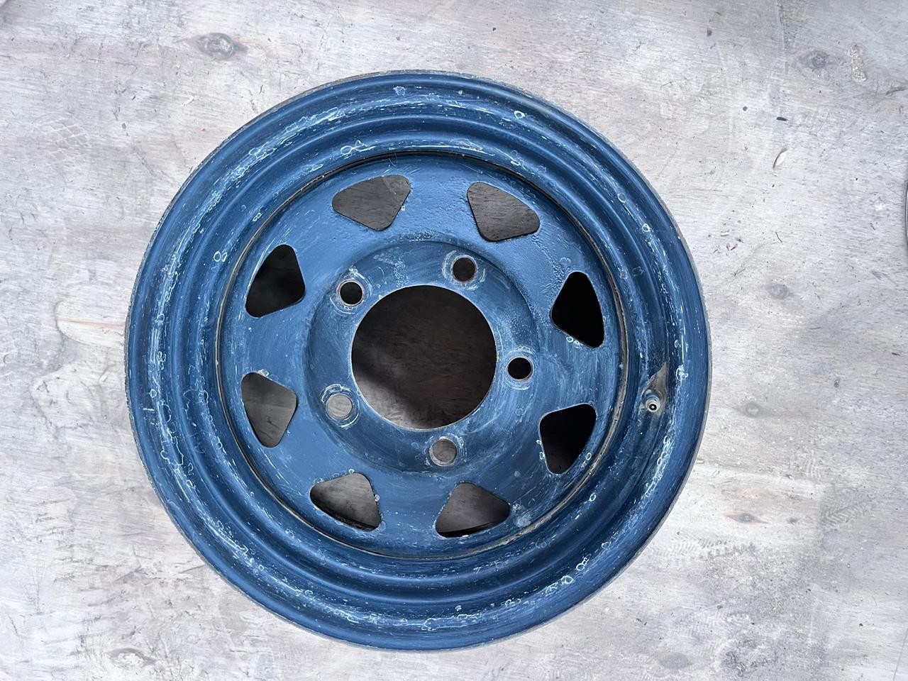 Land Rover Defender / Disco 1 16 Inch Wheel Rim