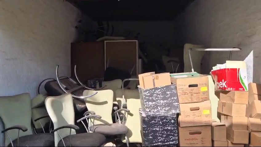 30 - Chair Unit
