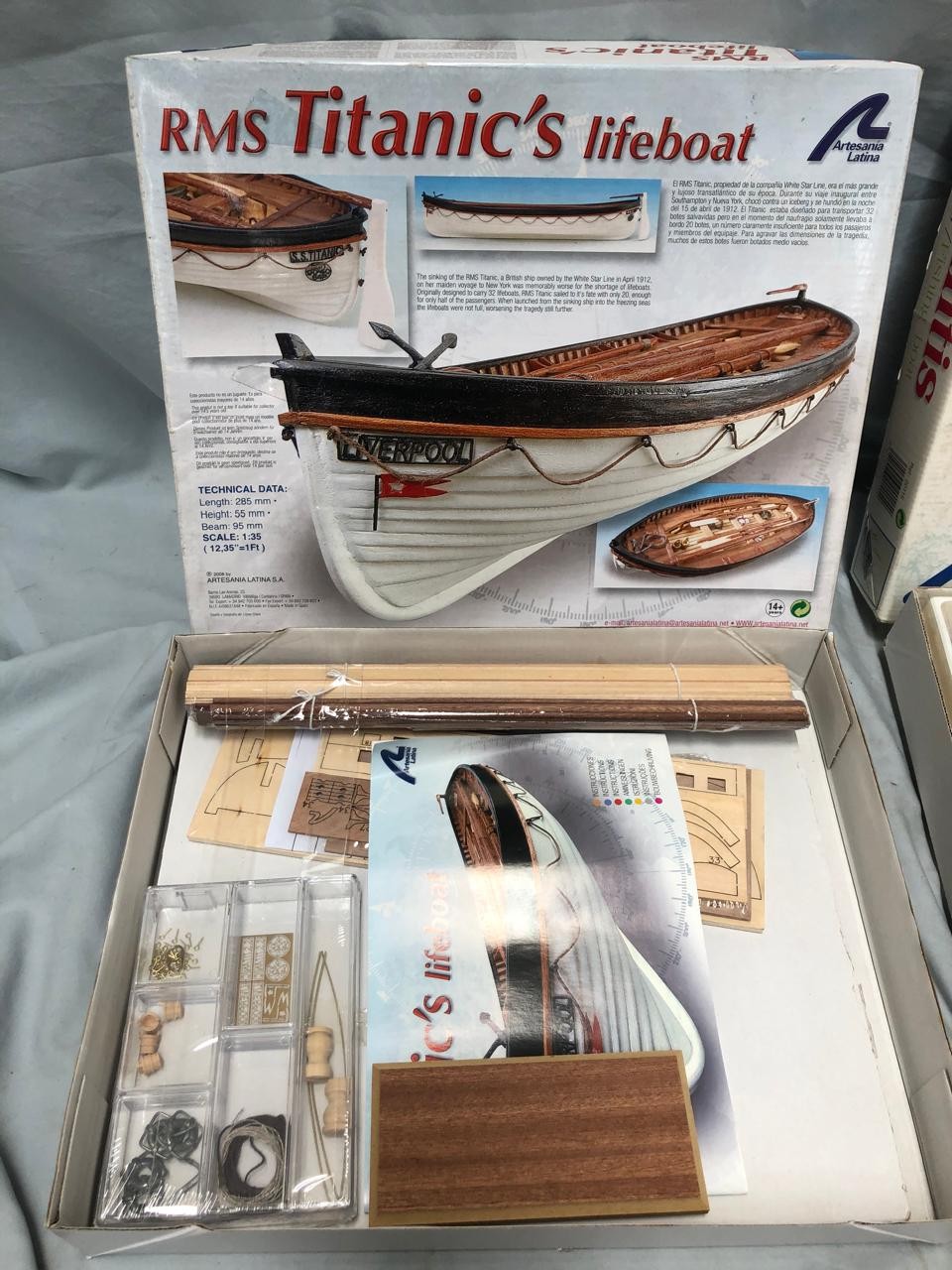 RMS Titanic Lifeboat & Atlantis Fishing Boat Model Sets
