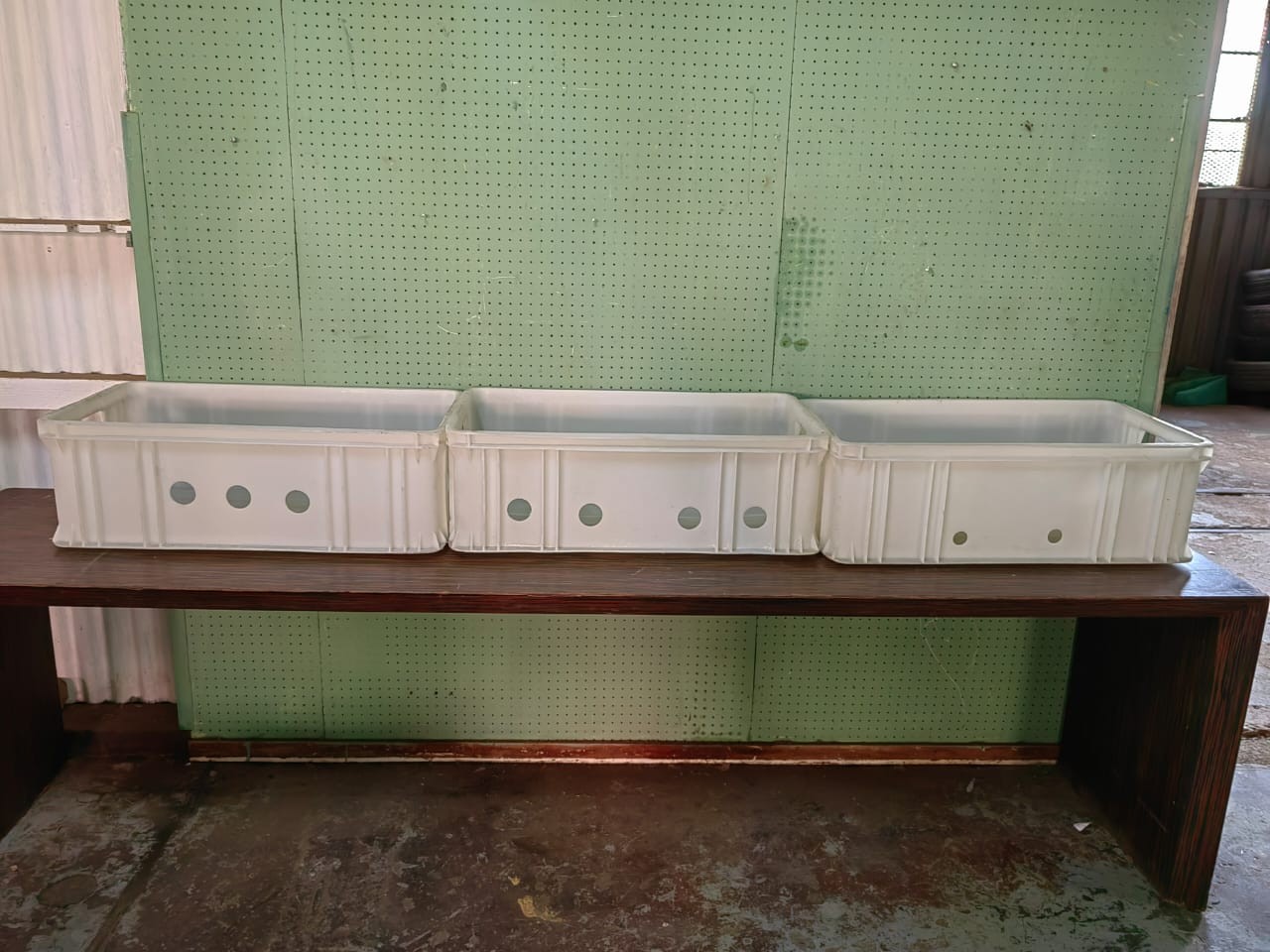 Butcher Lug crates with holes x3