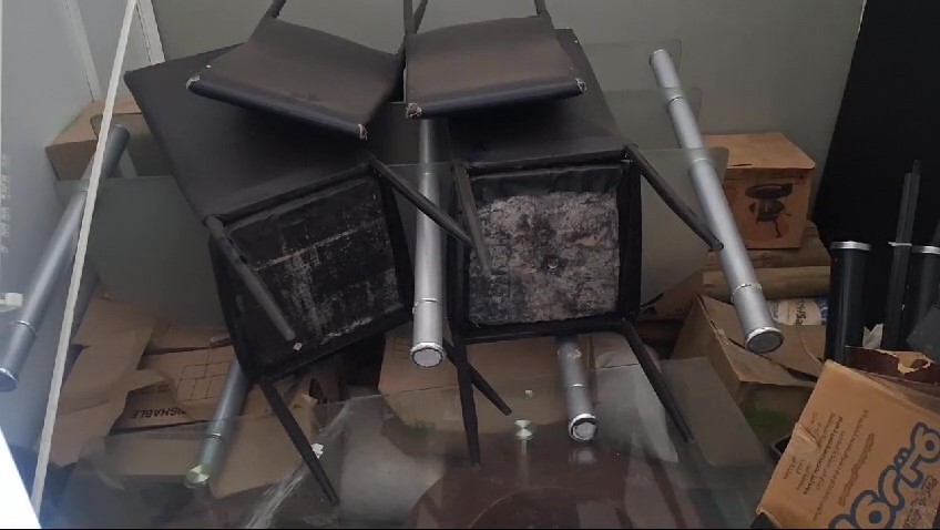 2 - Glass Table Unit