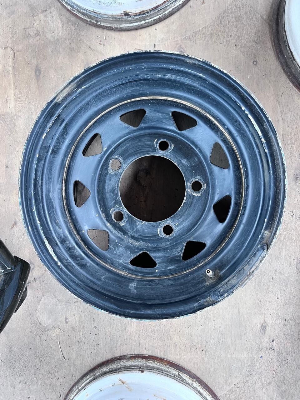 Land Rover Defender / Disco 1 16 Inch Wheel Rim